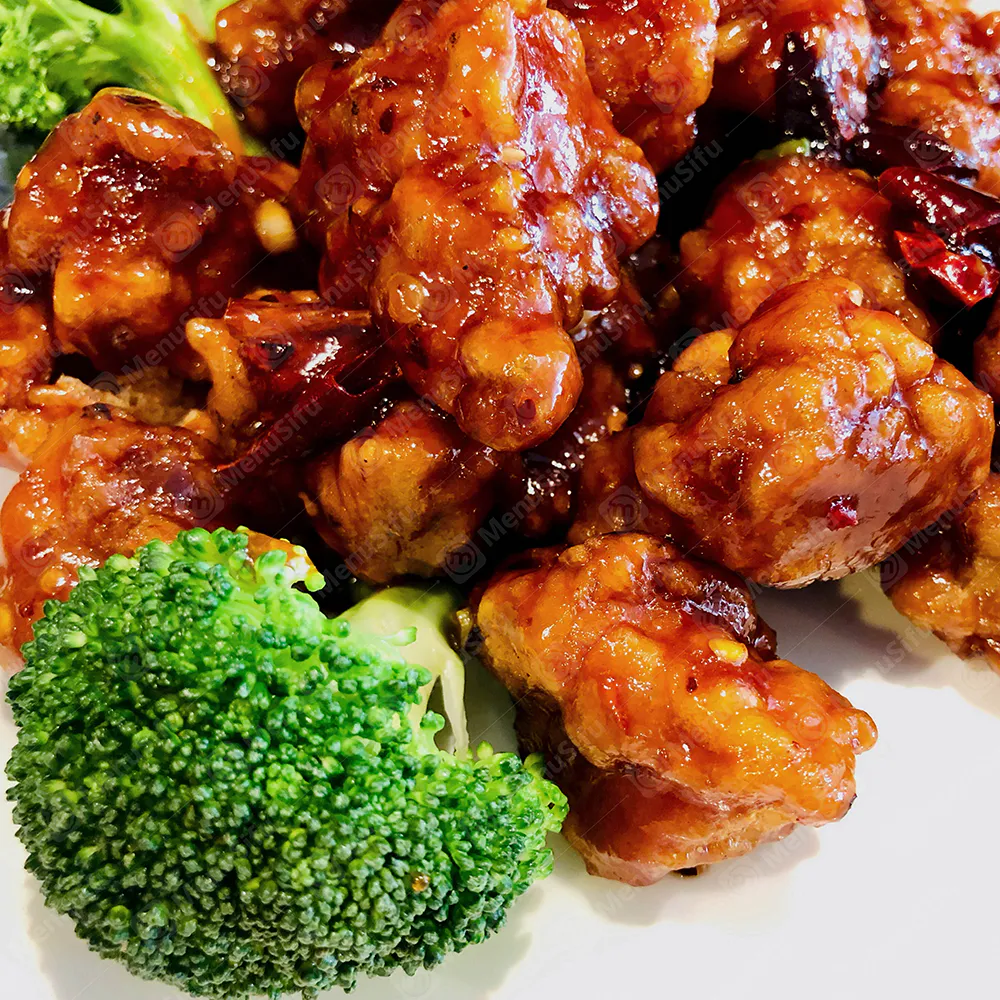 Crispy General Tso's chicken at Ming Wok, a Chinese Restaurant in Fort Worth